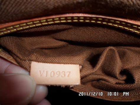 louis vuitton serial numbers.